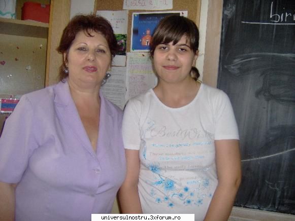 d-na noastra diriginta incep eu...d-na diriginta frumoasa, desteapta, profesor foarte bun mandrim